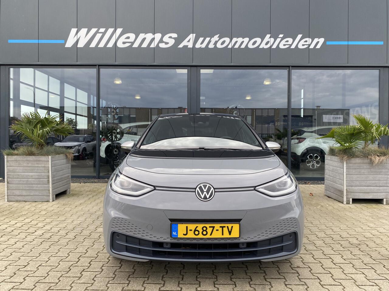 Volkswagen ID.3 First Plus 58 kWh SOH 89% Stoelverwarming, Camera & Trekhaak
