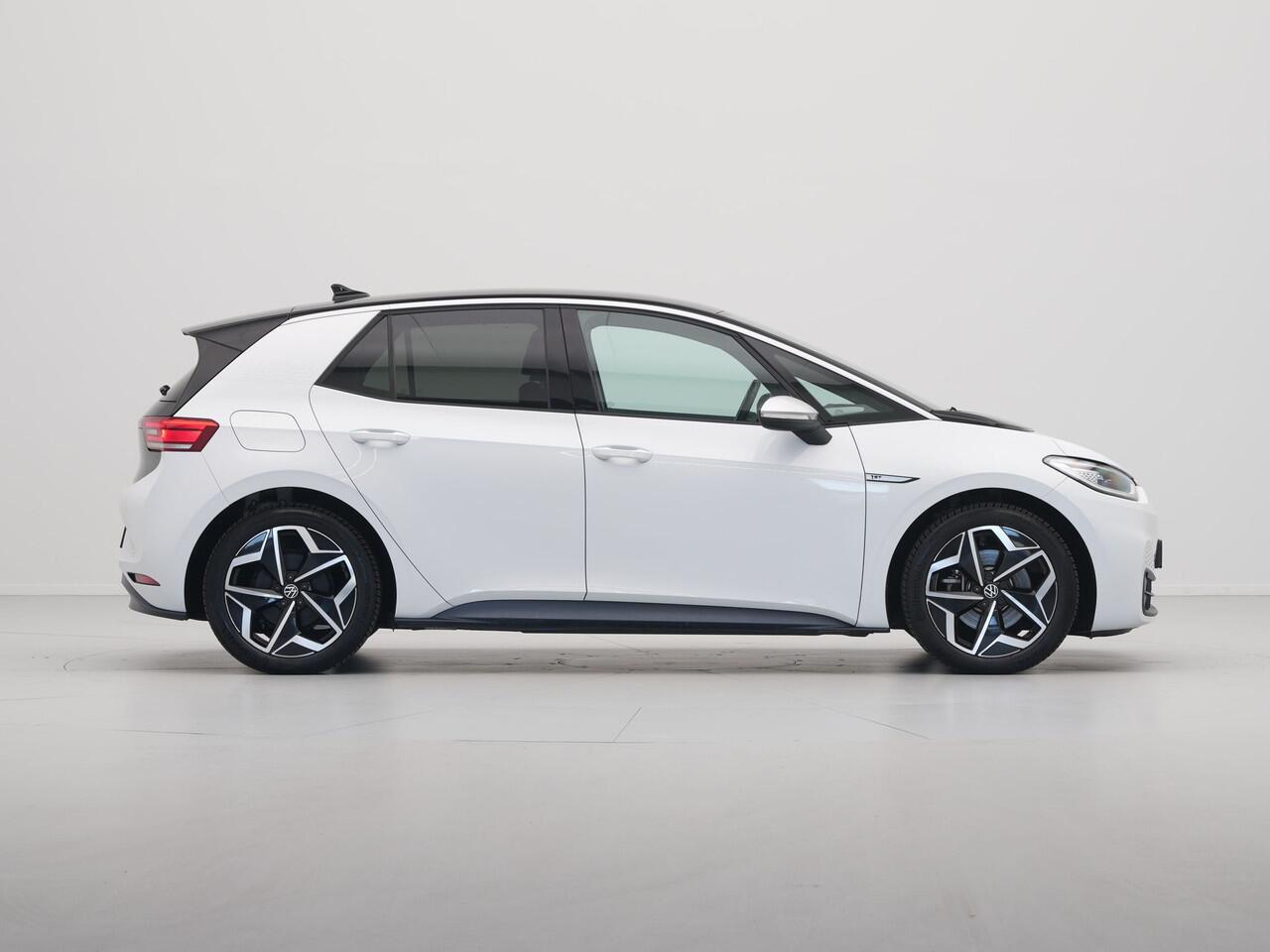 Volkswagen ID.3 First Plus 58 kWh Navigatie Camera Acc Stoel/Stuurverwarming Carplay 154