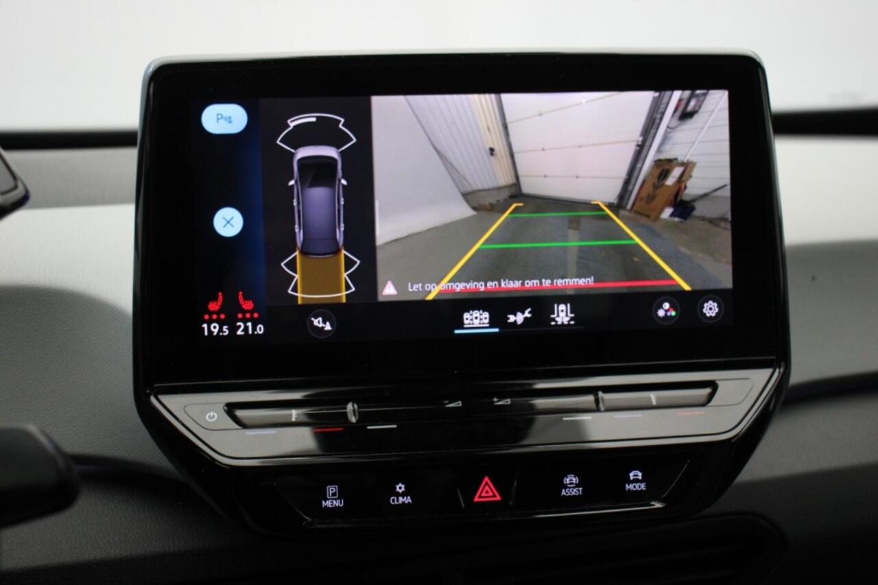 Volkswagen ID.3 First Plus 58 kWh - Carplay, Navi, Camera, Stuur/Stoelverwarming, SOH 89%