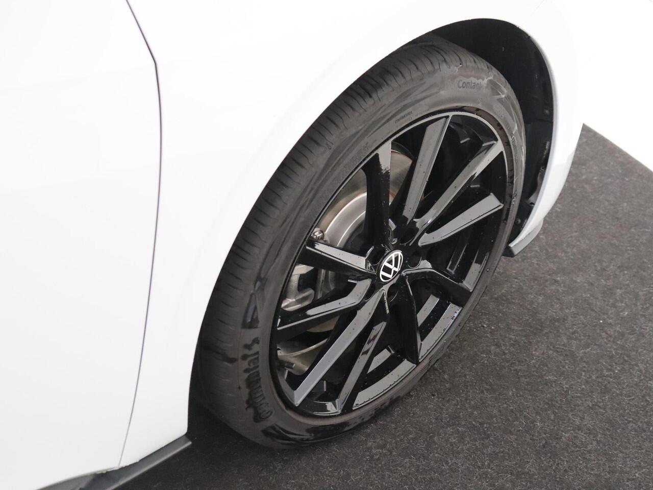 Volkswagen ID.3 Pure Oranje Edition 52 kWh