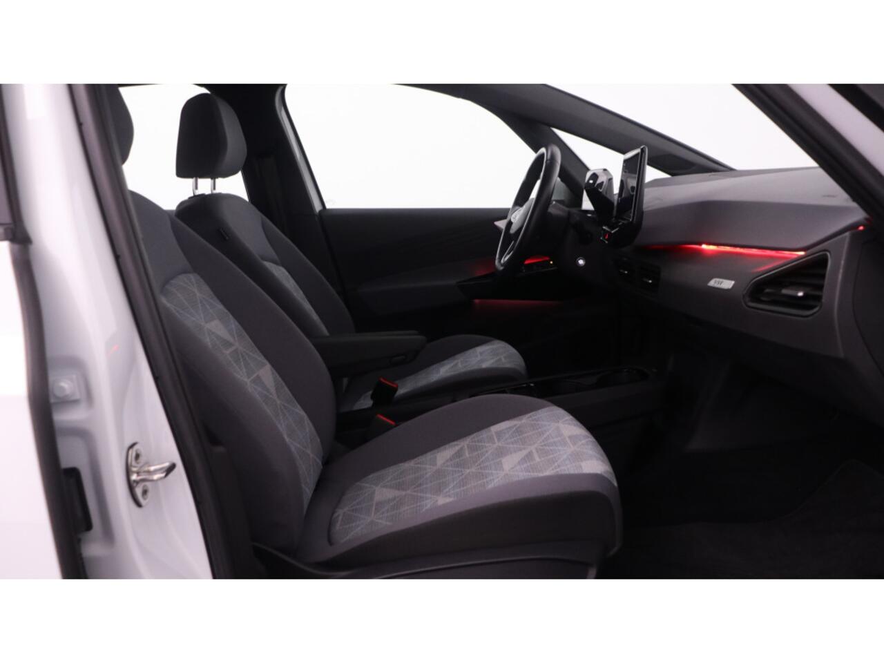 Volkswagen ID.3 First 58 kWh 204pk SOH 90% Navigatie Stoelverwarming