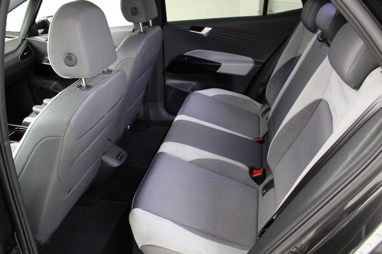 Volkswagen ID.3 Tech 58 kWh | 150kW / 204 PK Panoramadak | El. stoelverstelling | Camera | Warmtepomp | 92% SOH