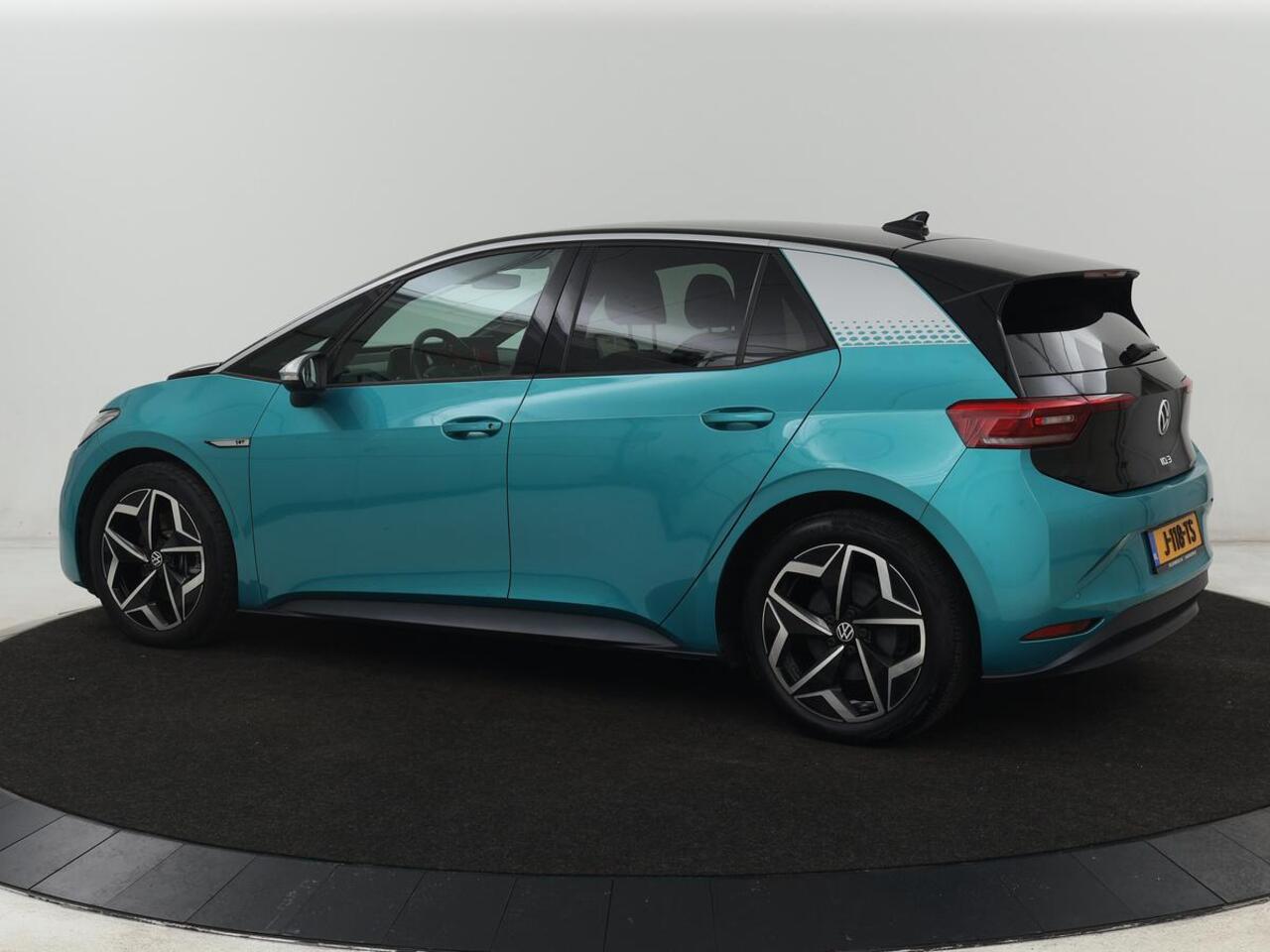 Volkswagen ID.3 58 kWh | Stoel & stuurverwarming | Matrix LED | Adaptive cruise | Carplay | Sfeerverlichting | Camera | Navigatie | DAB | Keyless | Parkeerhulp