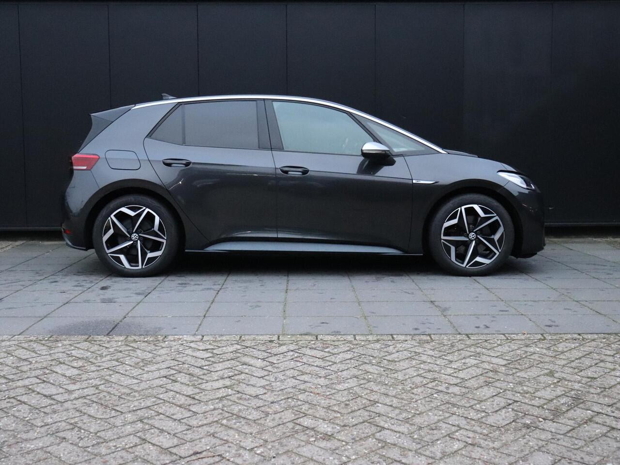 Volkswagen ID.3 First Plus 58 kWh | CAMERA | SOH 92,6% | CRUISE | NAVI | APPLE CARPLAY | STOEL/STUURVERW. |