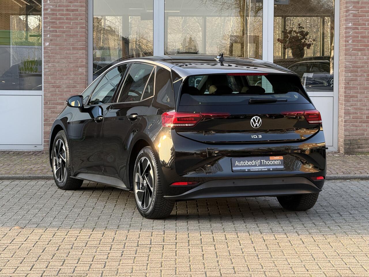 Volkswagen ID.3 Pro 58 kWh | Stoel & Stuurverwarming | ACC | PDC