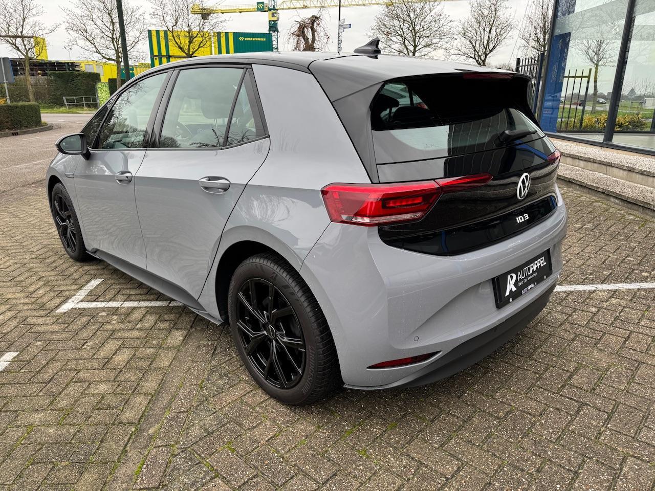Volkswagen ID.3 Pure 45 kWh | 150pk | Navi | LMV 18" | ACC | NL-auto |1e eigenaar | incl. BTW