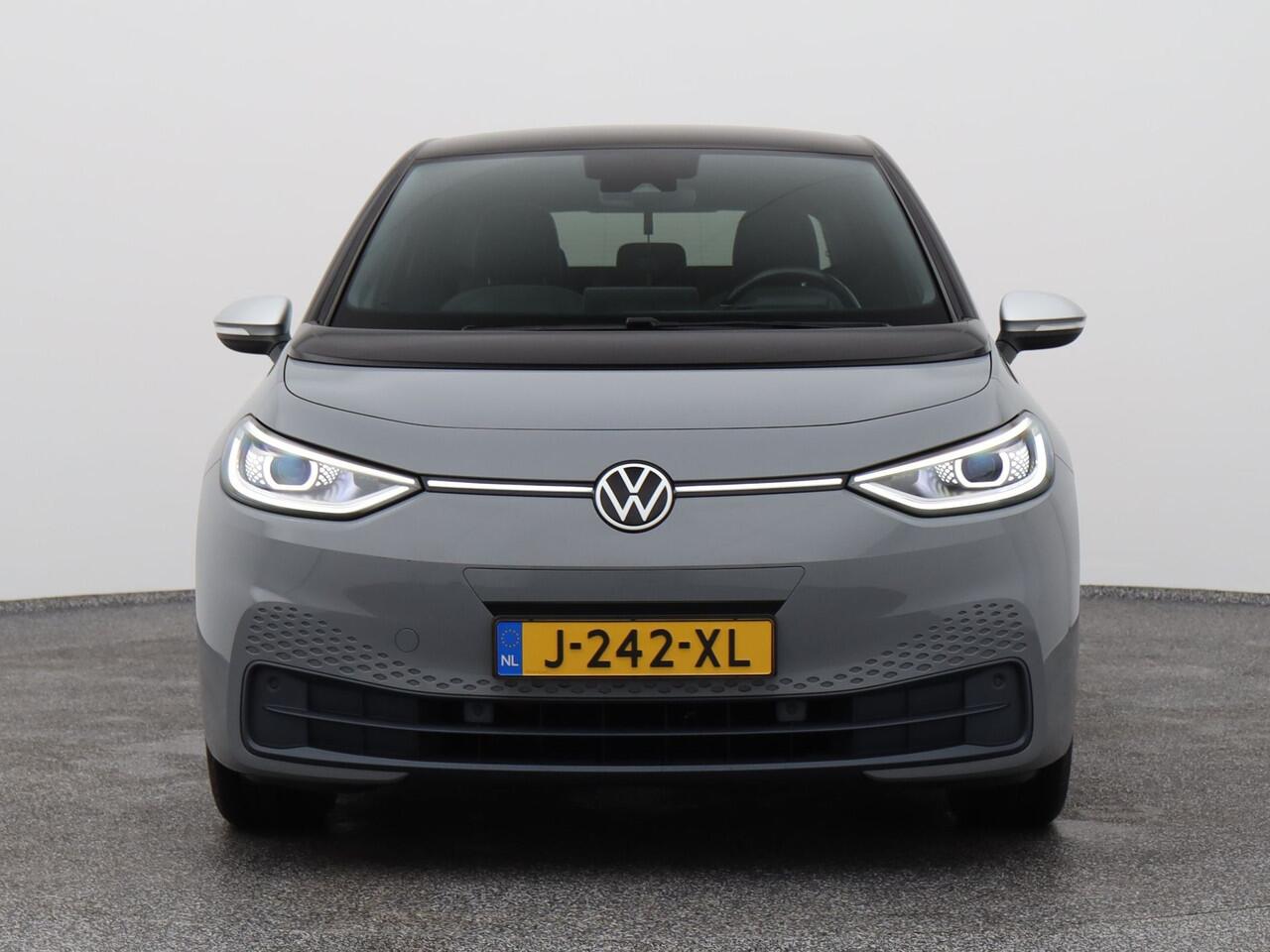Volkswagen ID.3 First Plus 58 kWh | CAMERA | ADAPTIVE | STOEL- EN STUURVERW