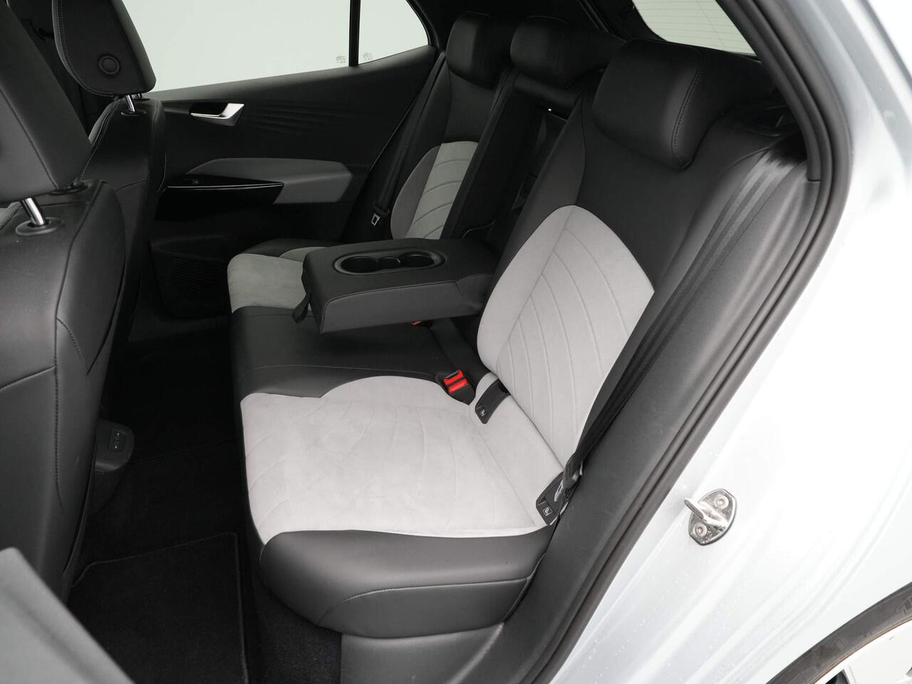 Volkswagen ID.3 Pro Edition 58 kWh Navigatie Camera Stoel/Stuurverwarming Carplay Acc 9