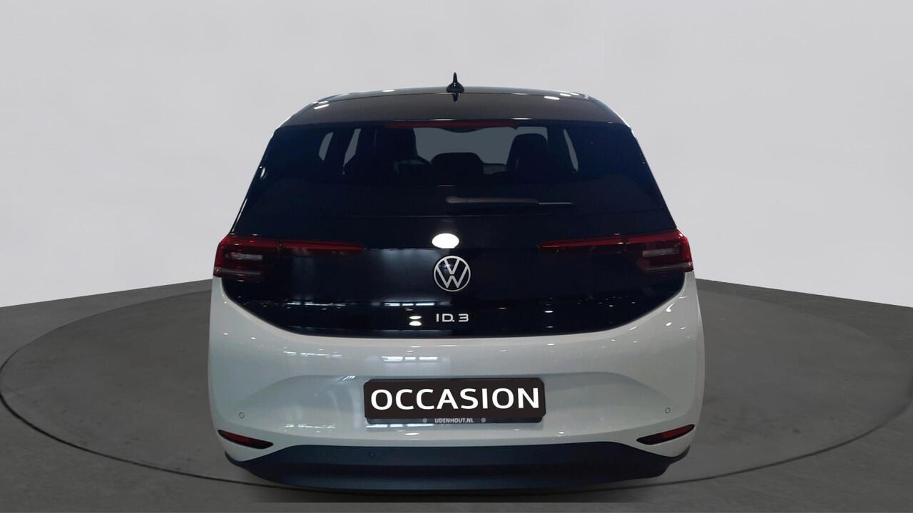 Volkswagen ID.3 First Edition Plus 58 kWh | Camera | 19" velgen | App Connect |