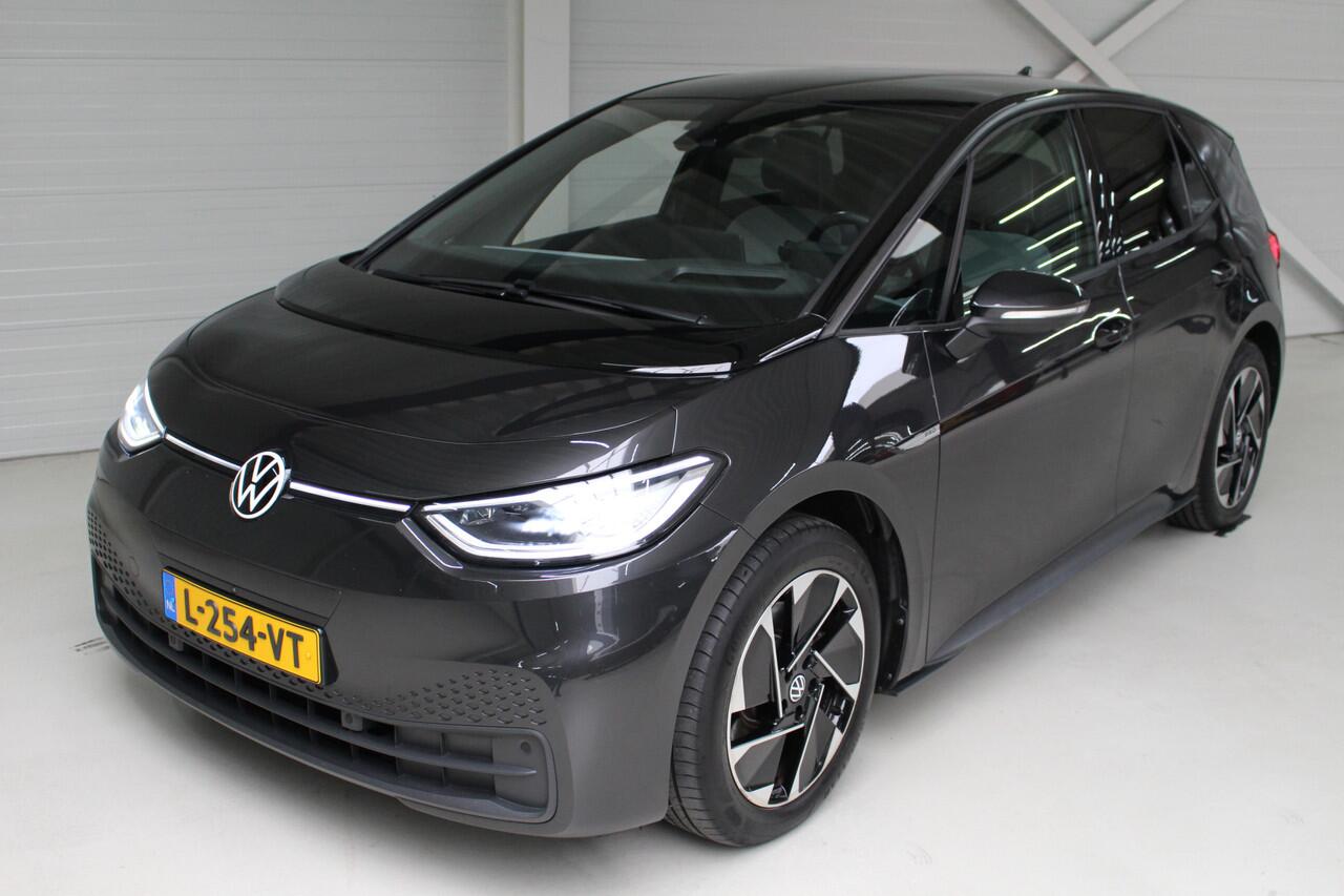 Volkswagen ID.3 Tech 58 kWh | 150kW / 204 PK Panoramadak | El. stoelverstelling | Camera | Warmtepomp | 92% SOH