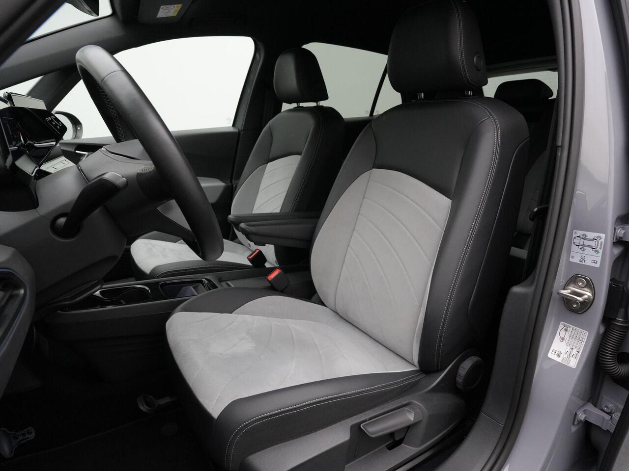 Volkswagen ID.3 Pro 58 kWh 204 pk | Warmtepomp | Leder/alcantara | Stuur-/stoelverwarming | Achteruitrijcamera | Navigatie