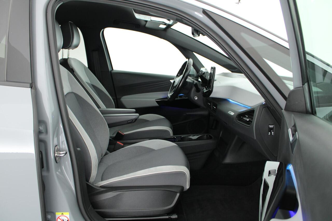 Volkswagen ID.3 First Plus 58 kWh 204pk SOH 87% Camera Matrix Adaptive Cruise Navigatie Stoel+stuurverwarming