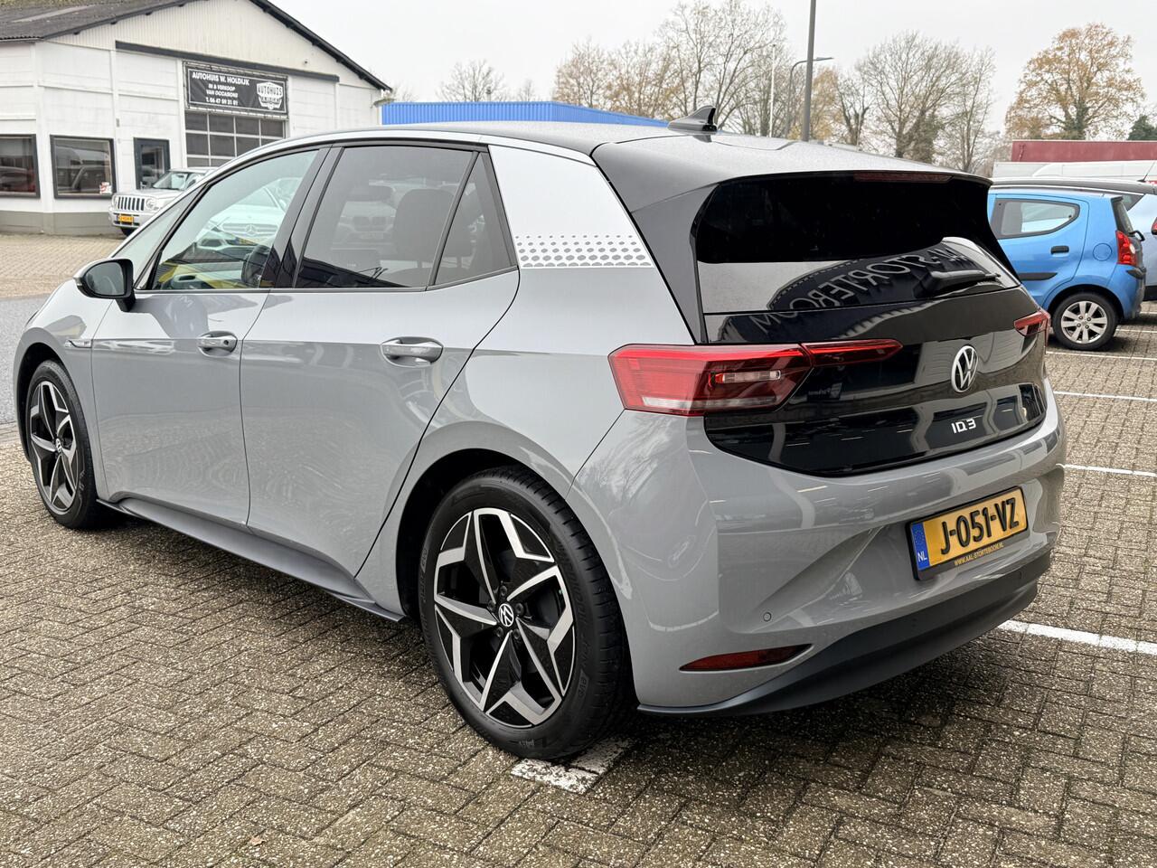 Volkswagen ID.3 First Plus 58 kWh | Matrix LED | Adapt. Cruise | Keyless | Stuur- en Stoelverwarming | PDC v+a incl. Camera