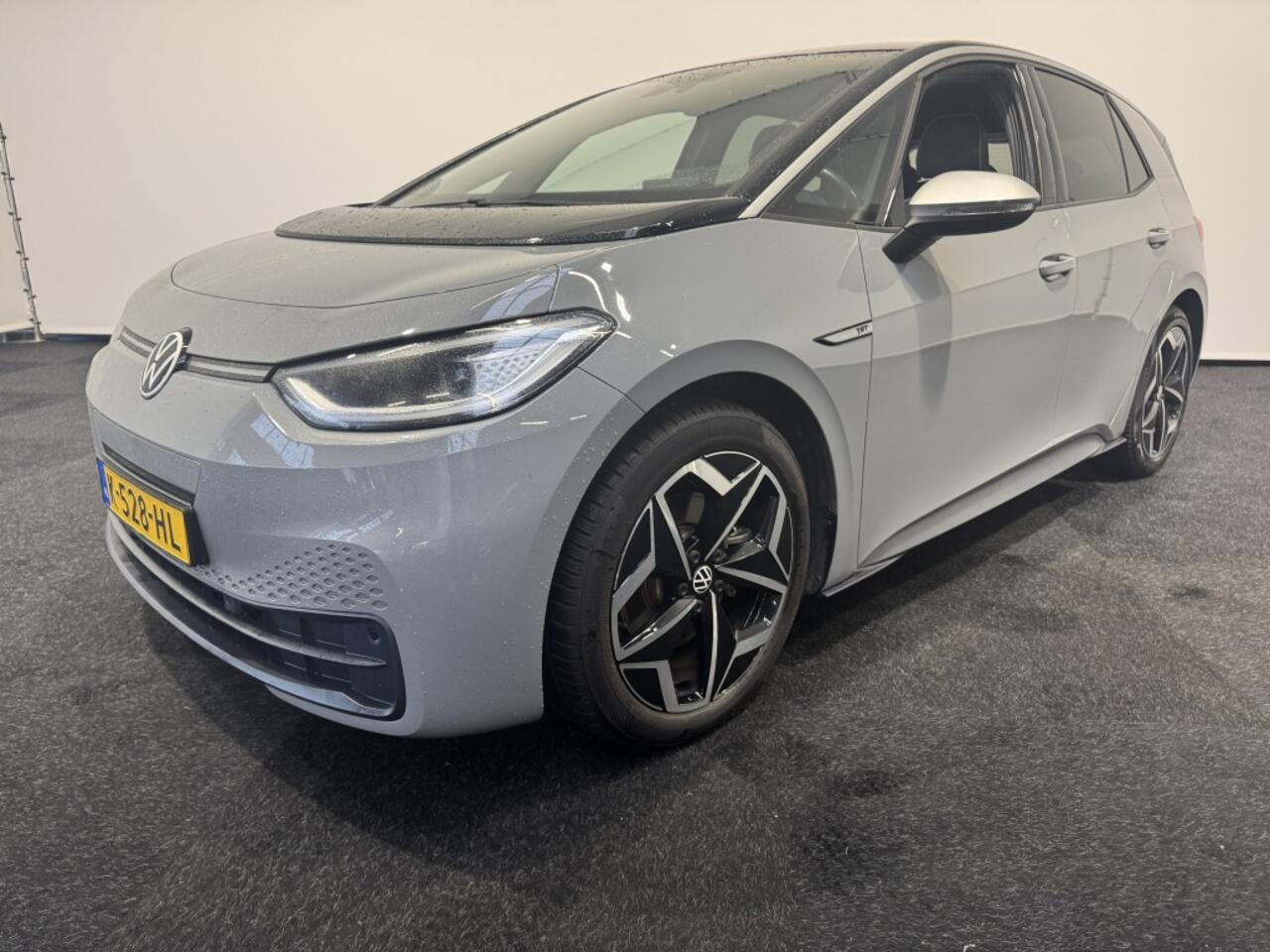 Volkswagen ID.3 First Plus 58 kWh Matrix Led Carplay Navigatie Camera