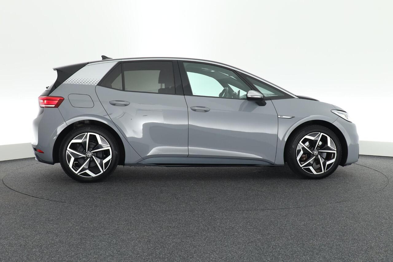 Volkswagen ID.3 First Plus 58 kWh 204pk SOH 87% Camera Matrix Adaptive Cruise Navigatie Stoel+stuurverwarming