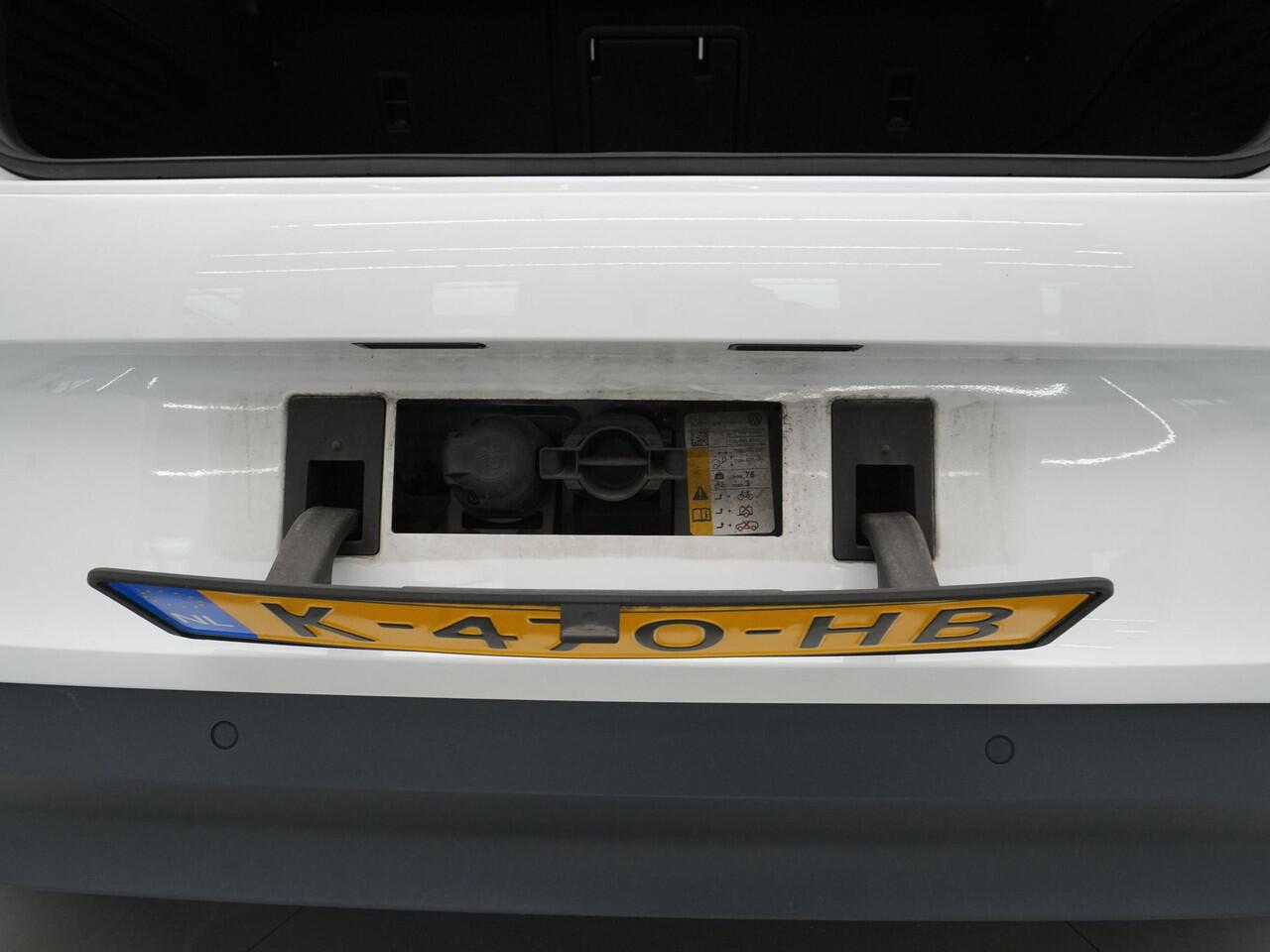 Volkswagen ID.3 First Plus 58 kWh 204pk Trekhaak Navigatie Camera Stoel/Stuurverwarming Acc 15