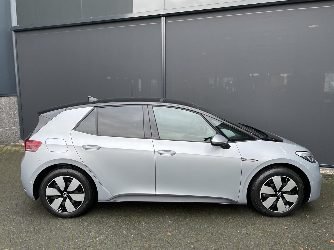 Volkswagen ID.3 Pro Advantage 58 kWh Nieuw Clim. control - Cruise control - Parks.v+a - stuur en v.stoelen vw - Park Assist - Tel/Connect/radio - MFL stuurwiel - ramen E-VZ - Spiegels E-V+V