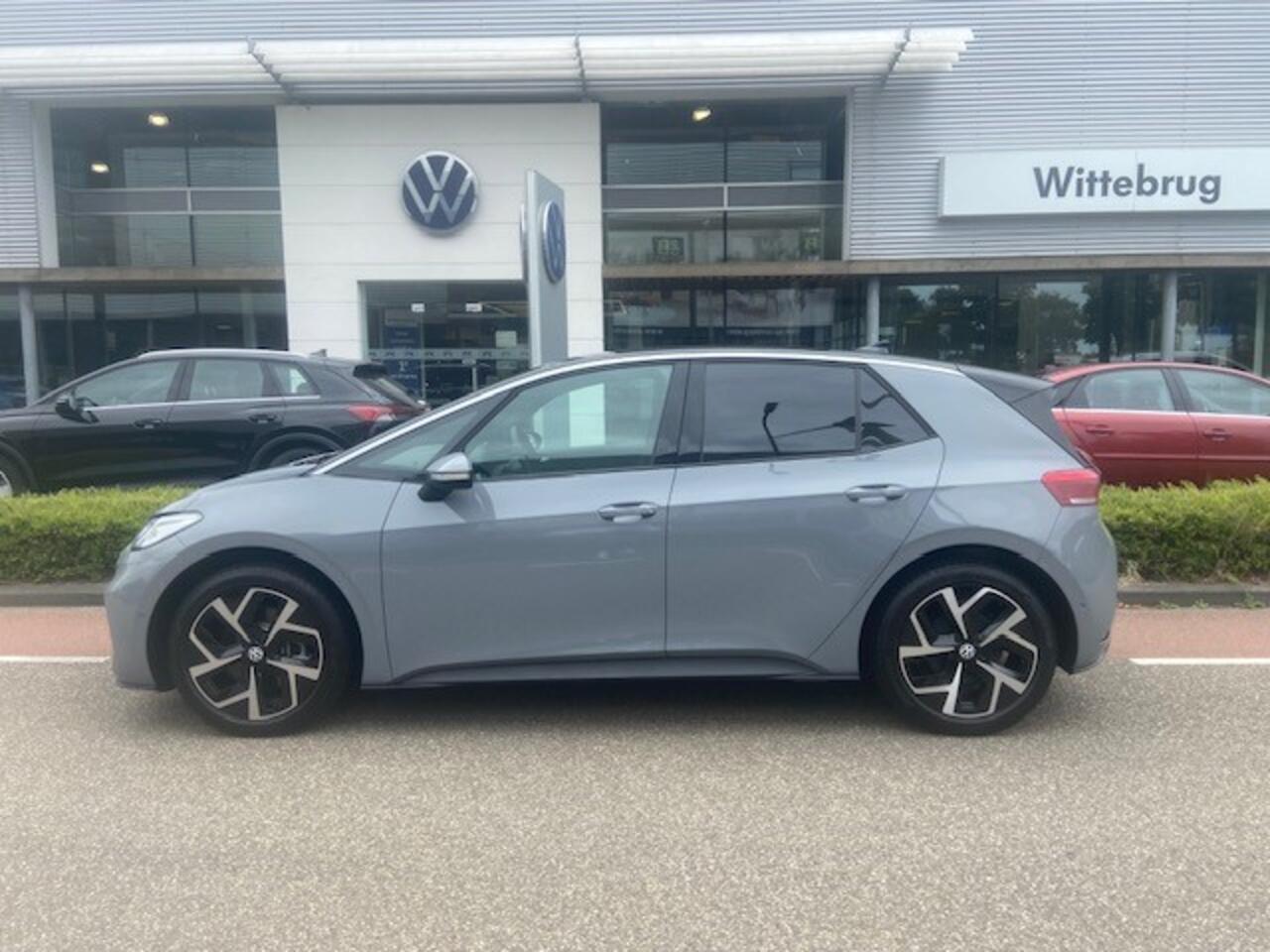 Volkswagen ID.3 Pro Business 59 kWh / Carplay /Camera / 19" LM / Navi