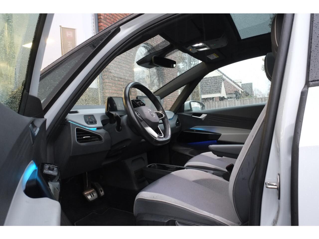 Volkswagen ID.3 Pro 58 kWh Panoramadak, Achteruitrijcamera, Matrix LED koplampen