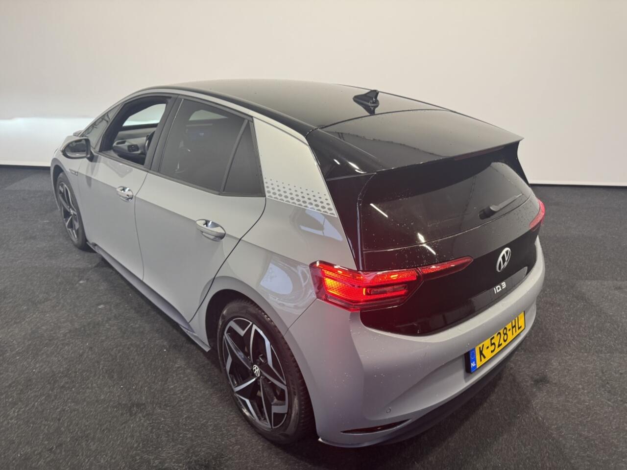 Volkswagen ID.3 First Plus 58 kWh Matrix Led Carplay Navigatie Camera