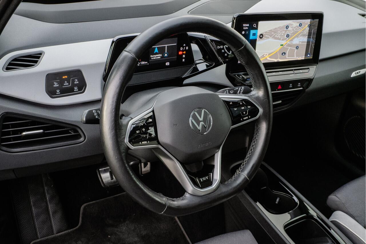 Volkswagen ID.3 First Max 58 kWh SOH 90% Panoramadak/ Stoelmassage/ IQ Led/ Stoel-stuurverwarming/ 20" Lmv/ Camera/ Carplay