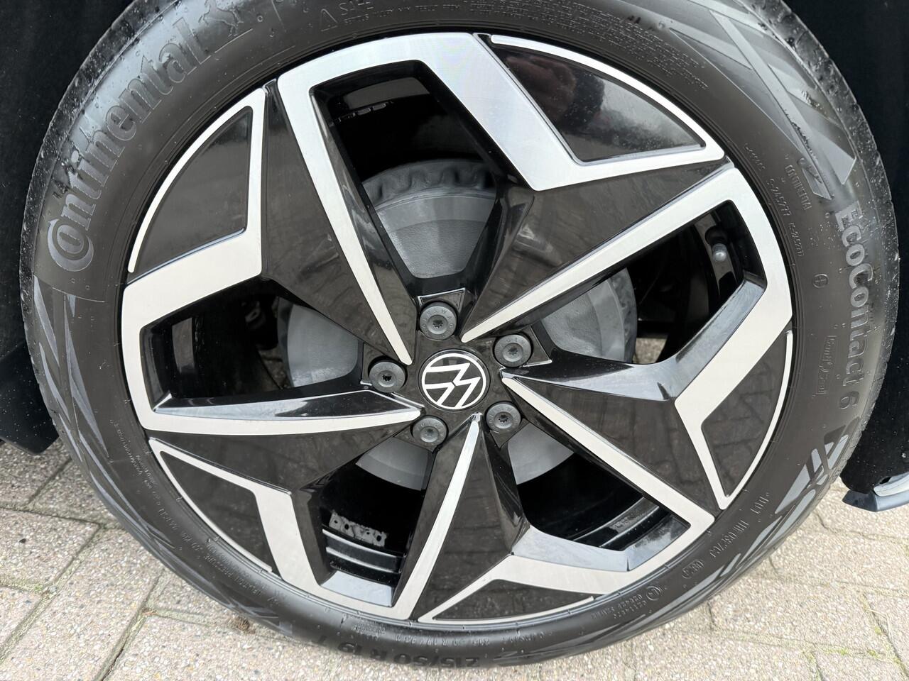 Volkswagen ID.3 First Plus 58 kWh SOH 91.6%,Camera, Trekhaak, 19''Lmv