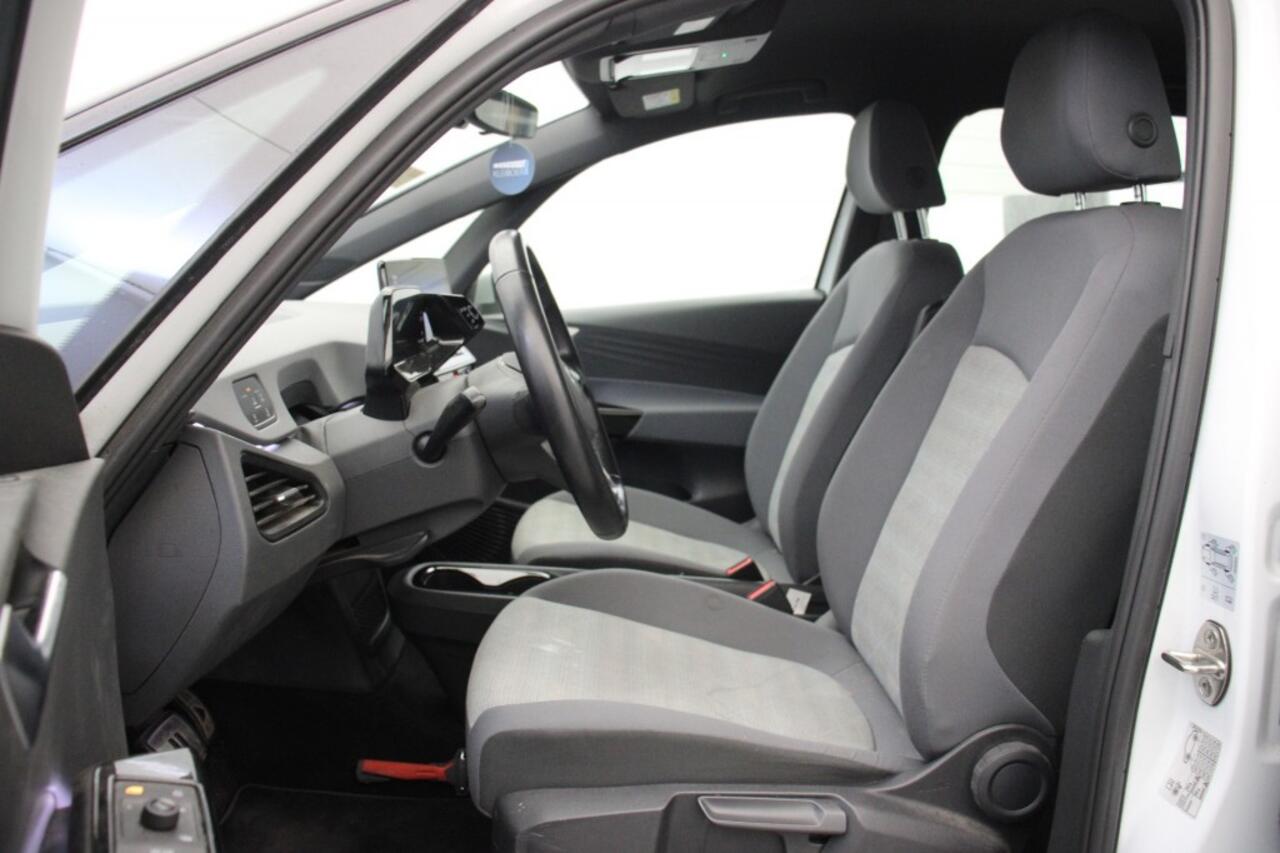 Volkswagen ID.3 First 58 kWh - Carplay, Navi, Stoelverw. Cruise