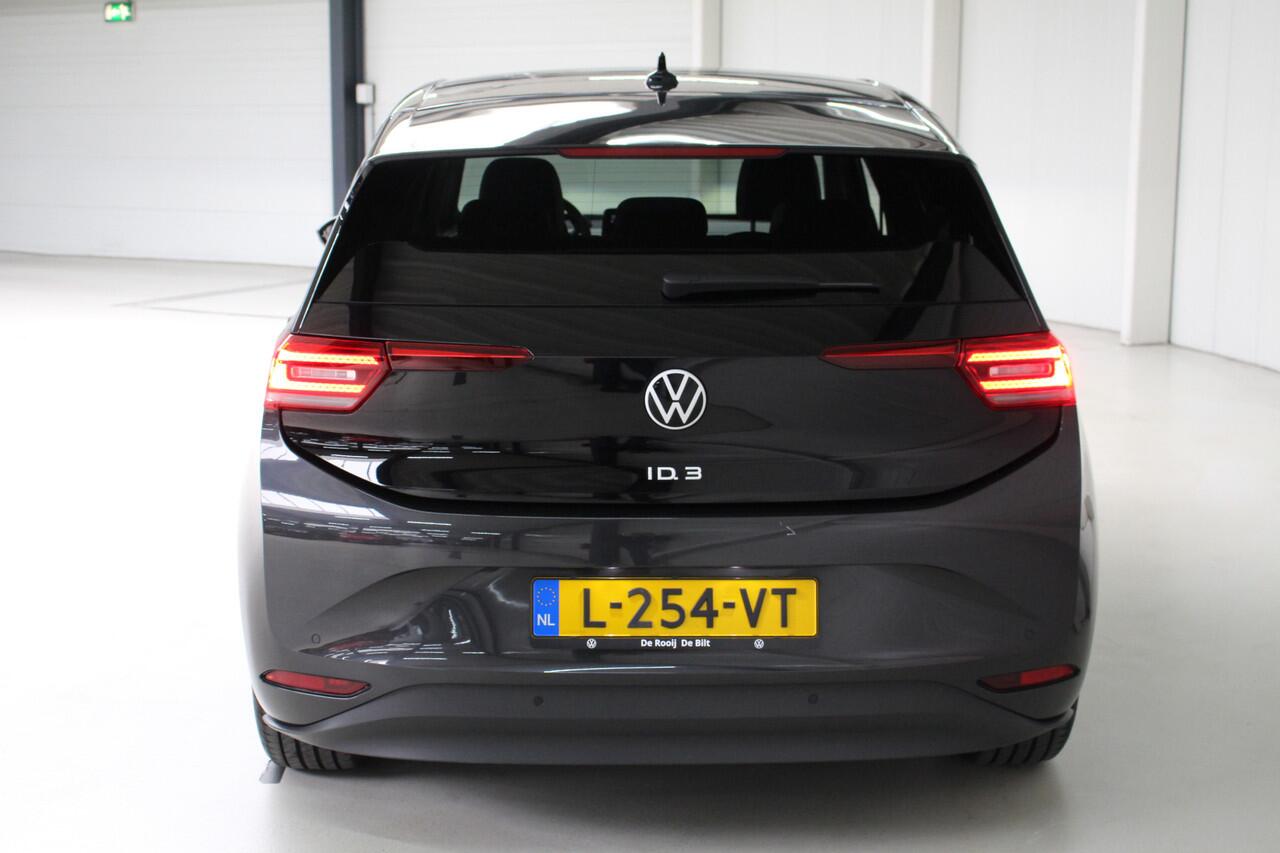 Volkswagen ID.3 Tech 58 kWh | 150kW / 204 PK Panoramadak | El. stoelverstelling | Camera | Warmtepomp | 92% SOH