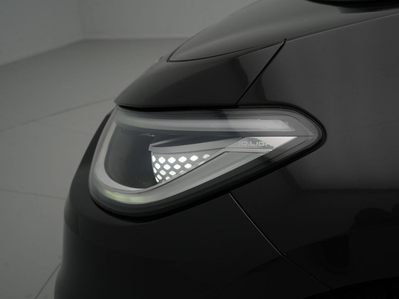 Volkswagen ID.3 First Plus 58 kWh Navigatie Carplay stoel/stuurverwarming Camera 89%SOH Demo TH