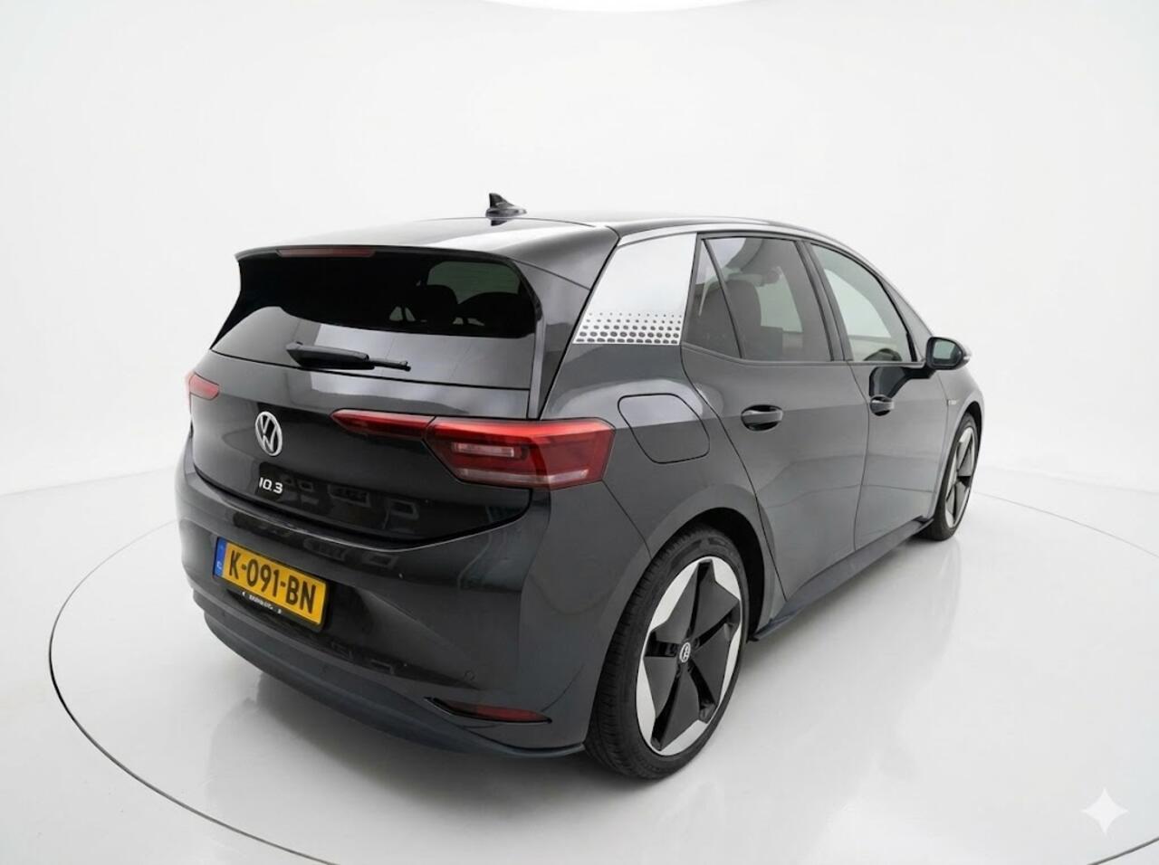 Volkswagen ID.3 First Max 58 kWh SOH 89% | Panoramadak | Stuur / Stoel verwarmin