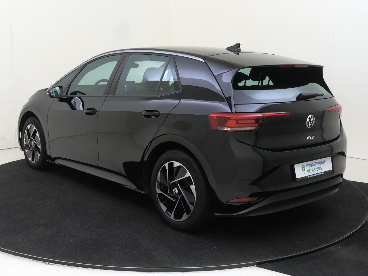 Volkswagen ID.3 Pro 59 kWh | SoH 91% | Parkeersensoren | Adaptieve cruise control | CarPlay | Navigatie | Stoel- en stuurwielverwarming | Elektrisch inklapbare buitenspiegels |