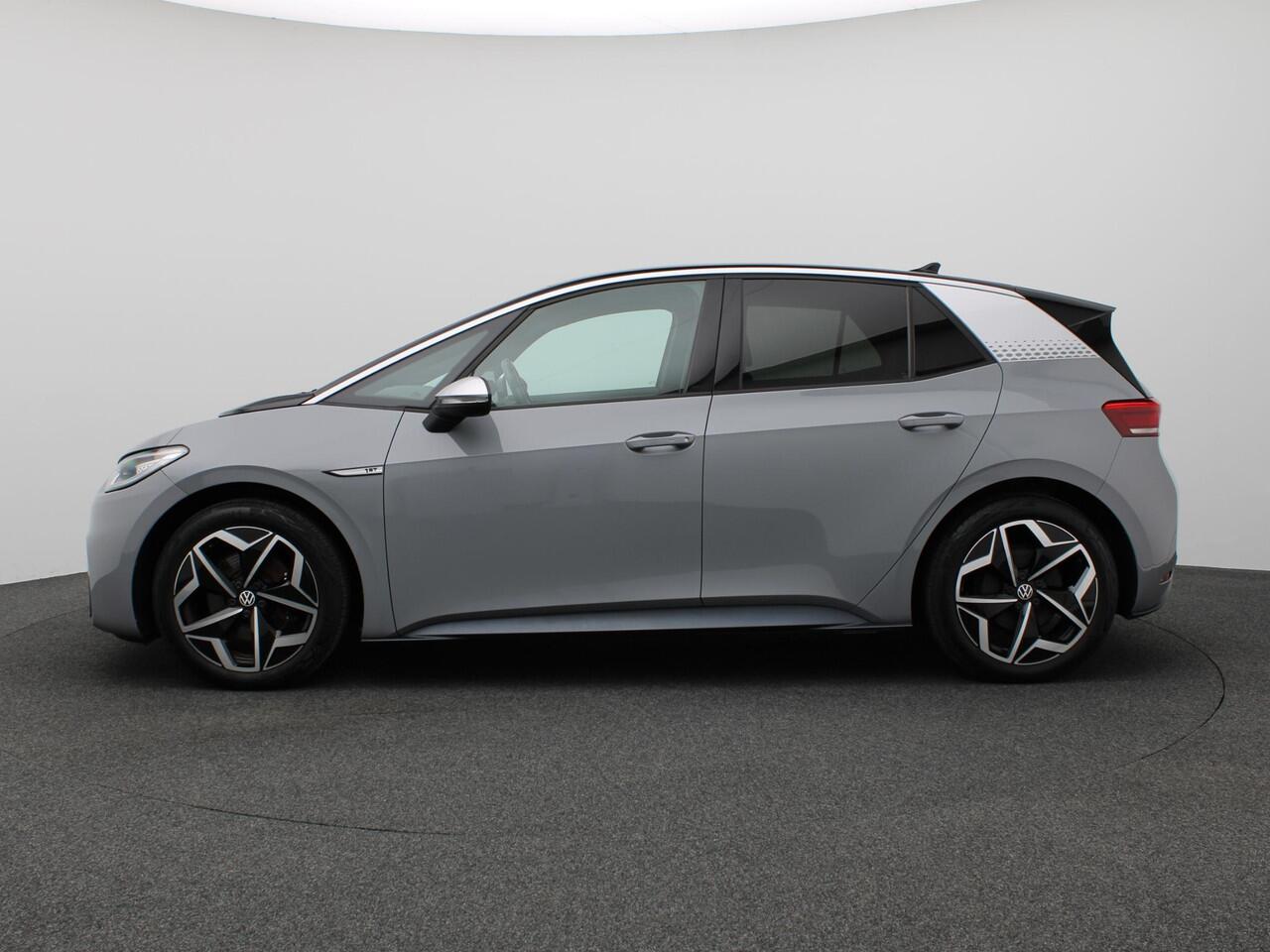 Volkswagen ID.3 First Plus 58 kWh 204PK Aut. Adaptieve Cruise Controle, Achteruitrijcamera, Keyless, Matrix LED-verlichting, Navi, Clima, Stoel-Stuurverwarming, 19" LM Velgen