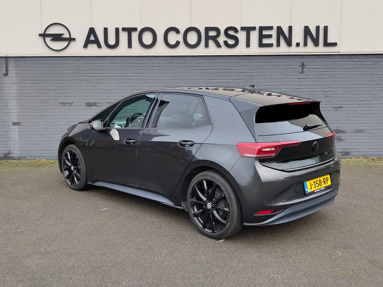 Volkswagen ID.3 First Max 58kWh Pano-dak Adap.Cruise Camera Elektr.Sport-Stoel+Verwarmd PDC Apple Carplay Android Ergo Active-Stoel Navi-Pro Ecc Stoel-Stuurverwarming Lmv Privacy Glas Keyless Advanced Led-Achterlicht dynamisch Matrix Led Origineel Nederlandse Auto Zeer c