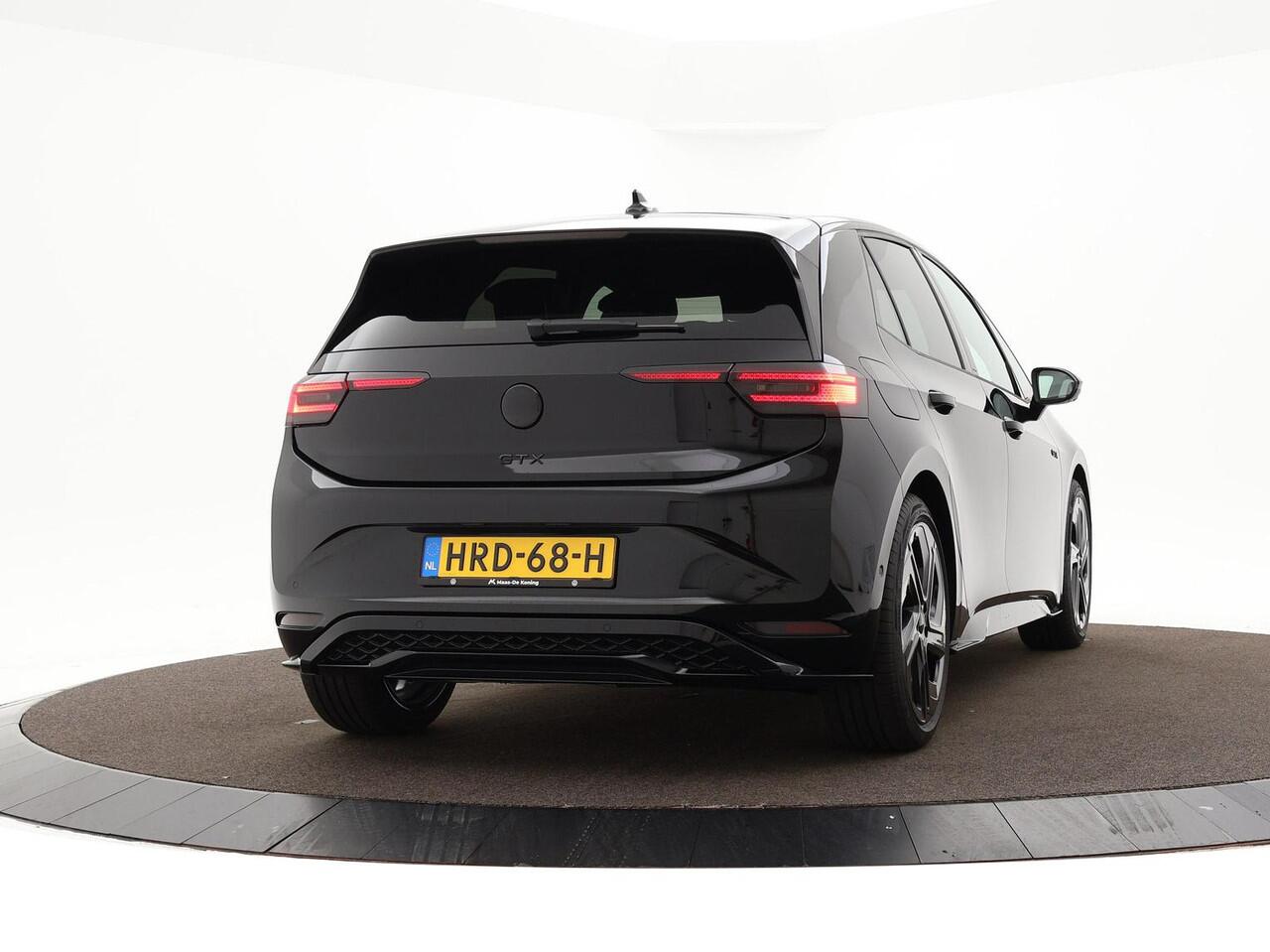 Volkswagen ID.3 GTX Performance 79 kWh 326PK l Assistentie Plus l Panoramadak l 20" Skagen l Harmann Kardon l Black Style