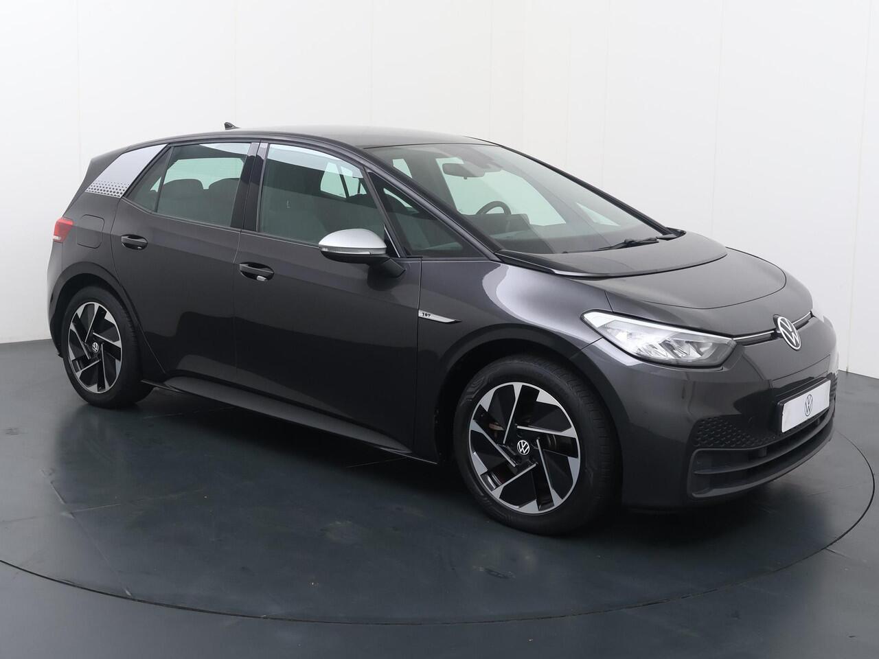 Volkswagen ID.3 First 58 kWh | 204 PK | SoH 89% | Navigatiesysteem | Adaptive cruise control | Voorstoelen verwarmd | Apple Carplay/Android Auto |