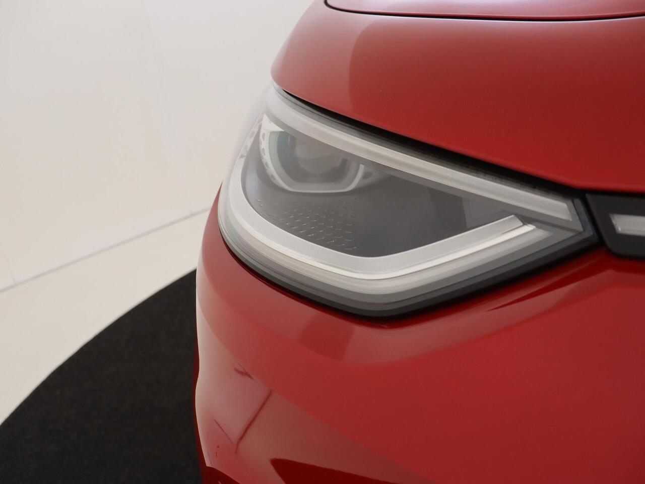 Volkswagen ID.3 Pro 58 kWh | SoH 91% | Panoramadak | Adaptieve demping systeem | 360 camera | Dodehoek detectie | Keyless | LED Matrix verlichting | Head-up display | Stoel- en stuurwielverwarming |