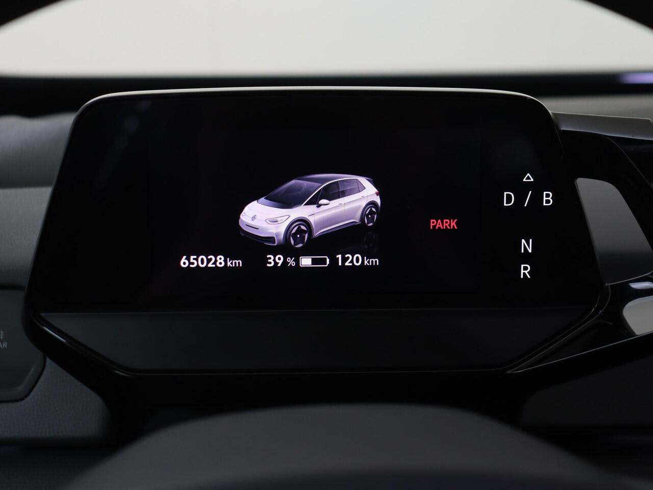 Volkswagen ID.3 Pro 58 kWh | SoH 91% | Parkeersensoren | Adaptieve cruise control | Voorverwarmingsinstalatie | CarPlay | Navigatie | Sfeerverlichting |