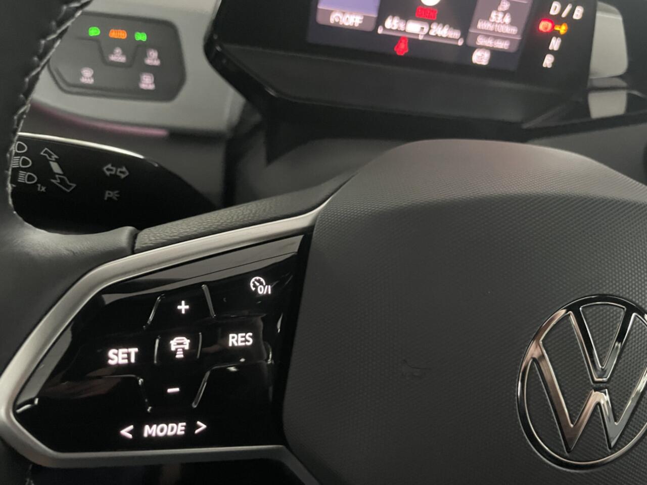 Volkswagen ID.3 Pro Advantage 58 kWh NIEUW! Automaat - Cruise control - Airco - Parkeersensoren - achteruitrijcamera - navigatie - Multifunctioneel stuurwiel