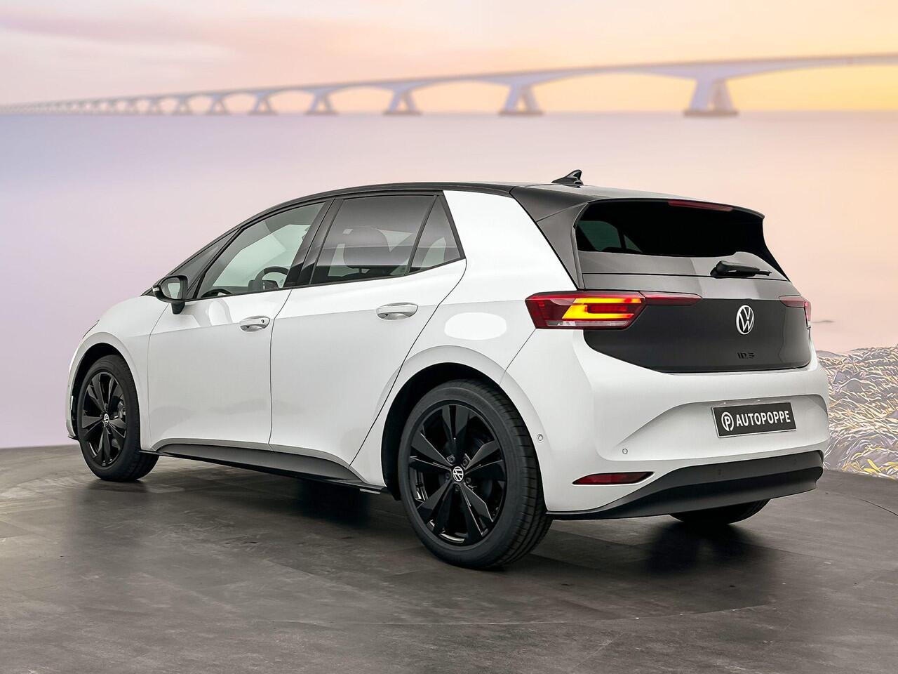 Volkswagen ID.3 Pure Business 52 kWh 170 pk Black Style pakket