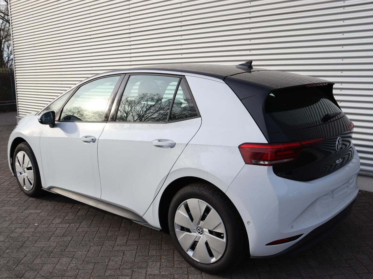 Volkswagen ID.3 Pure Oranje Edition 52 kWh accu, 125 kW / 170 pk H atchback Elektrische aandrijving | Comfort pakket | Assistance pakket |