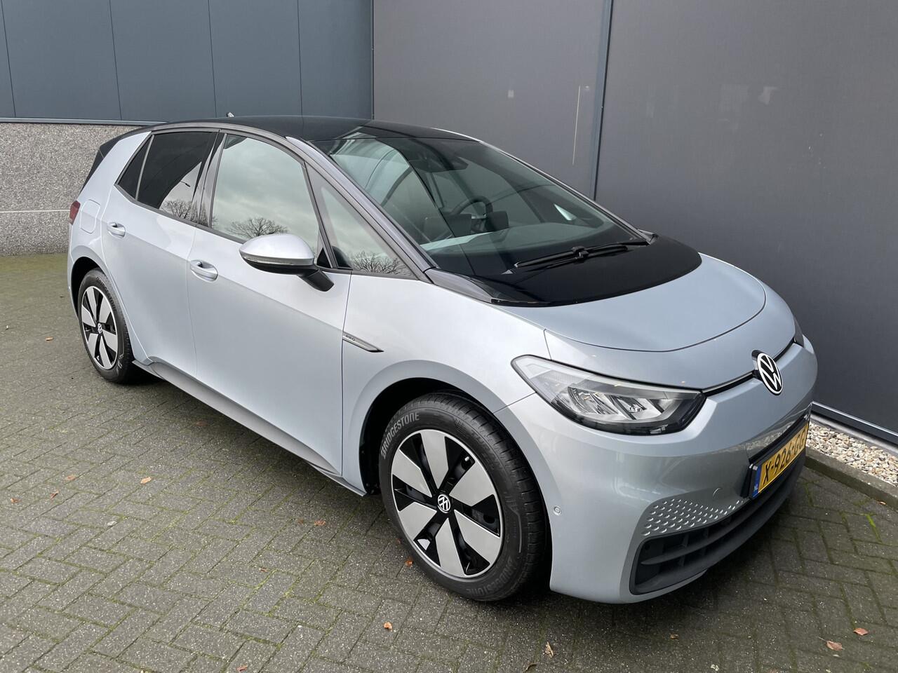 Volkswagen ID.3 Pro Advantage 58 kWh Nieuw Clim. control - Cruise control - Parks.v+a - stuur en v.stoelen vw - Park Assist - Tel/Connect/radio - MFL stuurwiel - ramen E-VZ - Spiegels E-V+V