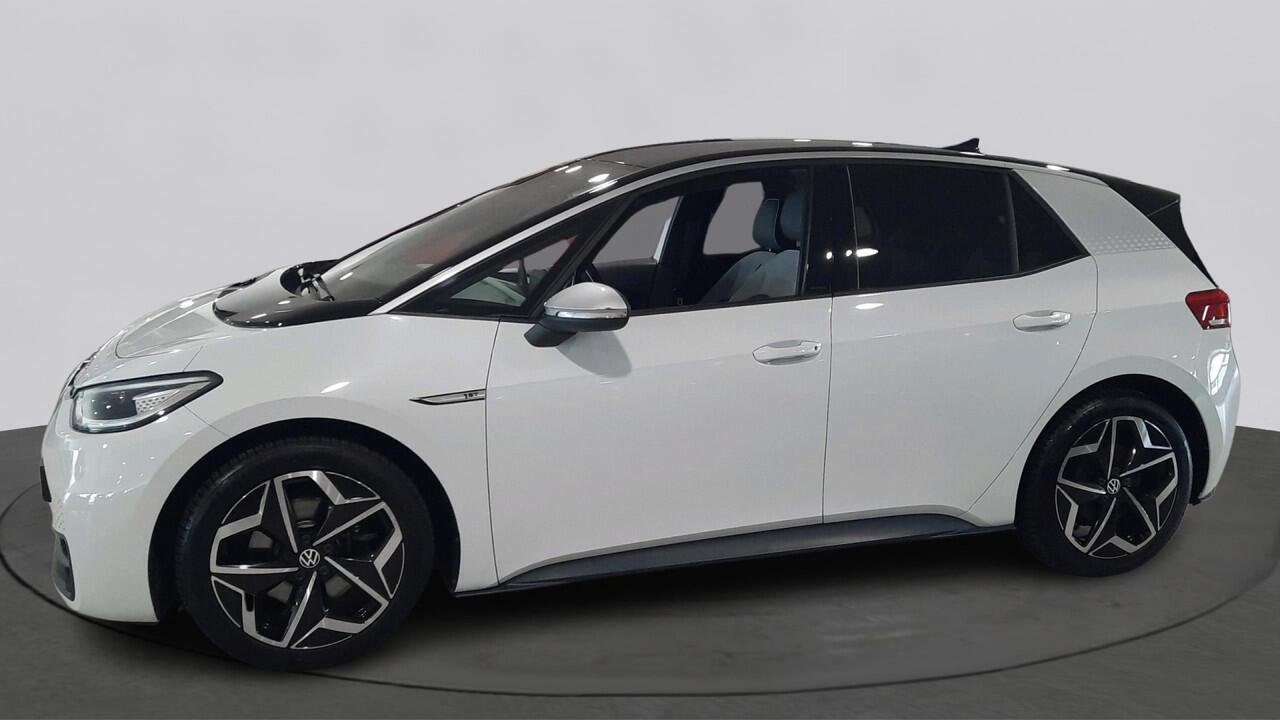 Volkswagen ID.3 First Edition Plus 58 kWh | Camera | 19" velgen | App Connect |