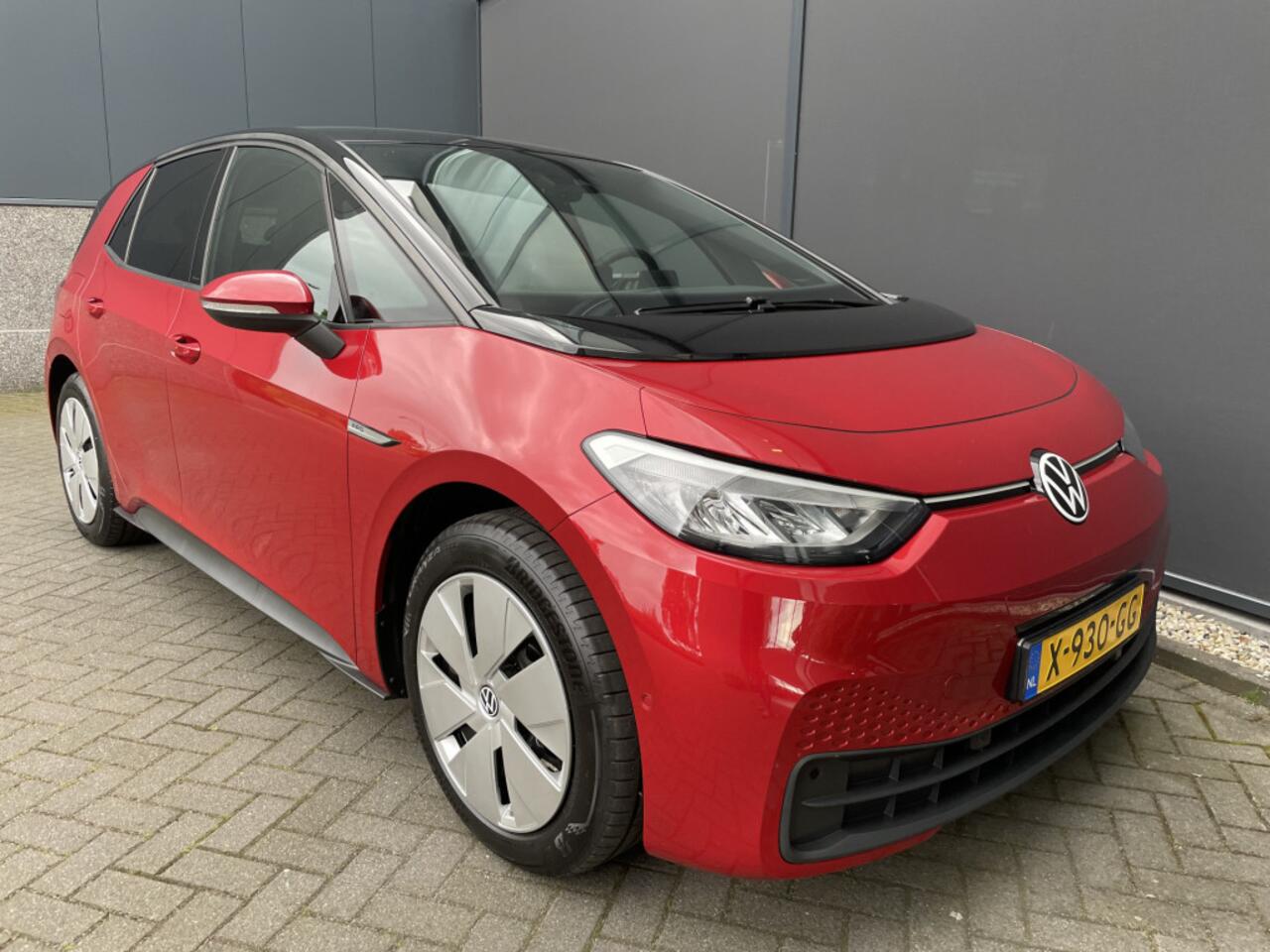 Volkswagen ID.3 Pro Advantage 58 kWh NIEUW! Automaat - Cruise control - Airco - Parkeersensoren - achteruitrijcamera - navigatie - Multifunctioneel stuurwiel