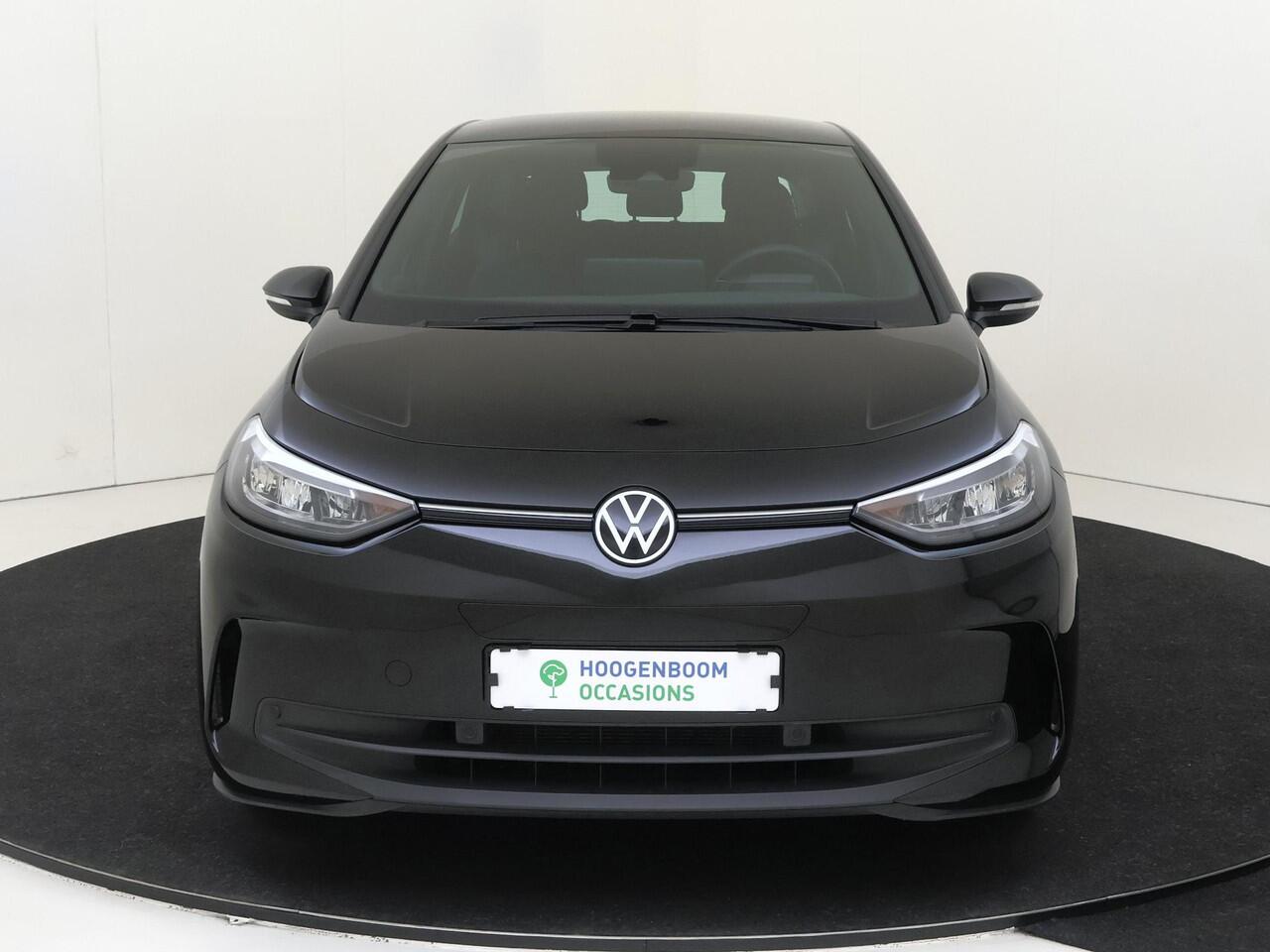 Volkswagen ID.3 Pro 59 kWh | SoH 91% | Parkeersensoren | Adaptieve cruise control | CarPlay | Navigatie | Stoel- en stuurwielverwarming | Elektrisch inklapbare buitenspiegels |