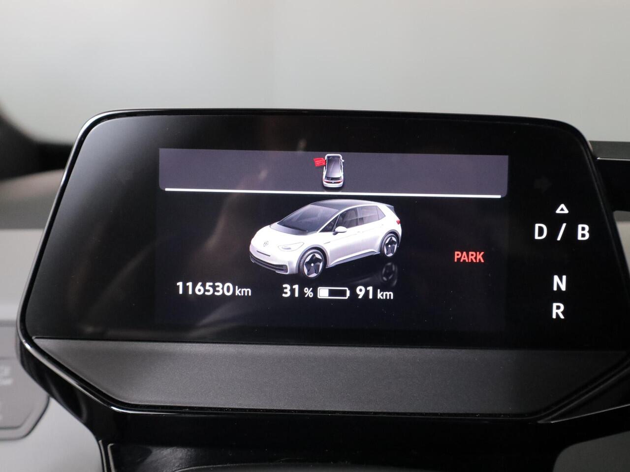 Volkswagen ID.3 First Plus 58 kWh 19'LMvelgen| verwarmd stuur en voorstoelen | Camera| SOH 89%