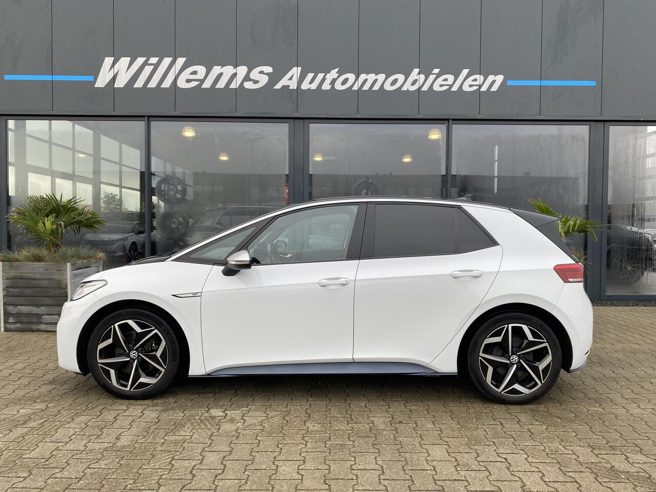 Volkswagen ID.3 First Plus 58 kWh Stuurverw en Stoelverw. Camera, Adaptive Cruise Control & App-Connect