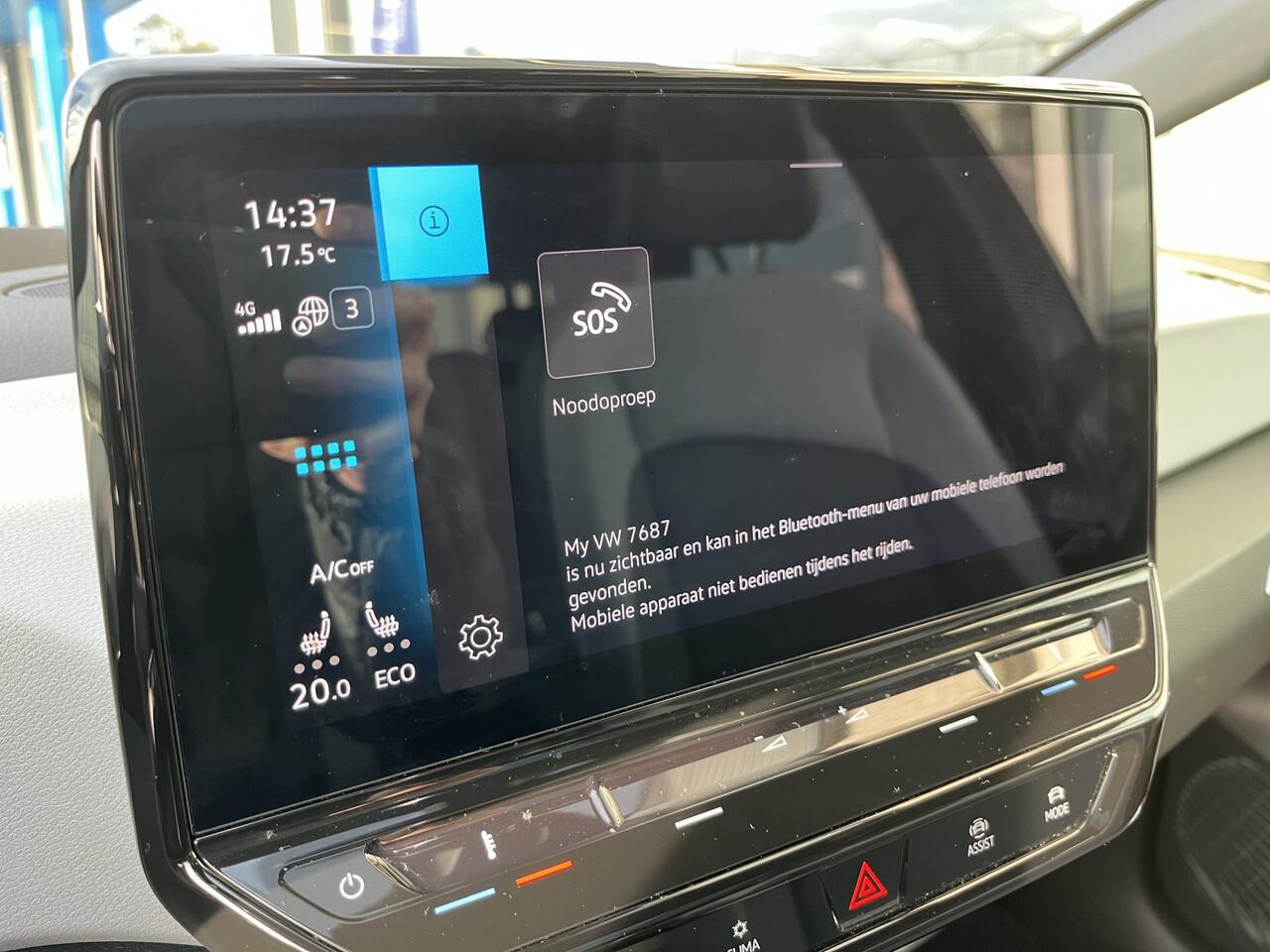 Volkswagen ID.3 First Max 58 kWh / PANO/ CAMERA/ PARK. SENSOREN/ IQ. LIGHT/ ERGO ACTIVE/ NAVI/ CLIMA/ STOELVERWARM./