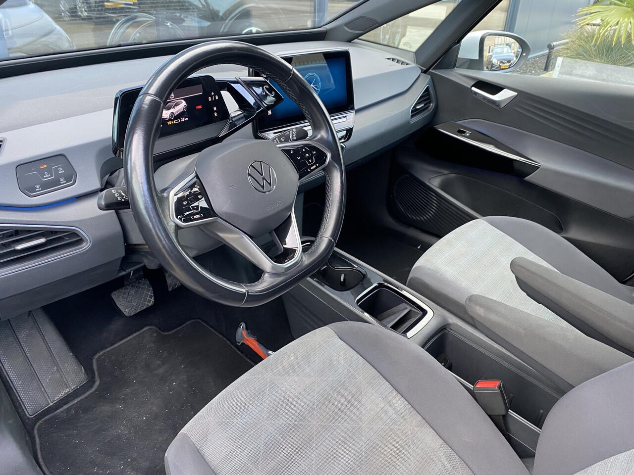 Volkswagen ID.3 Life 58 kWh 89% SOH Stoelverwarming, Adaptieve Cruise & App-Connect