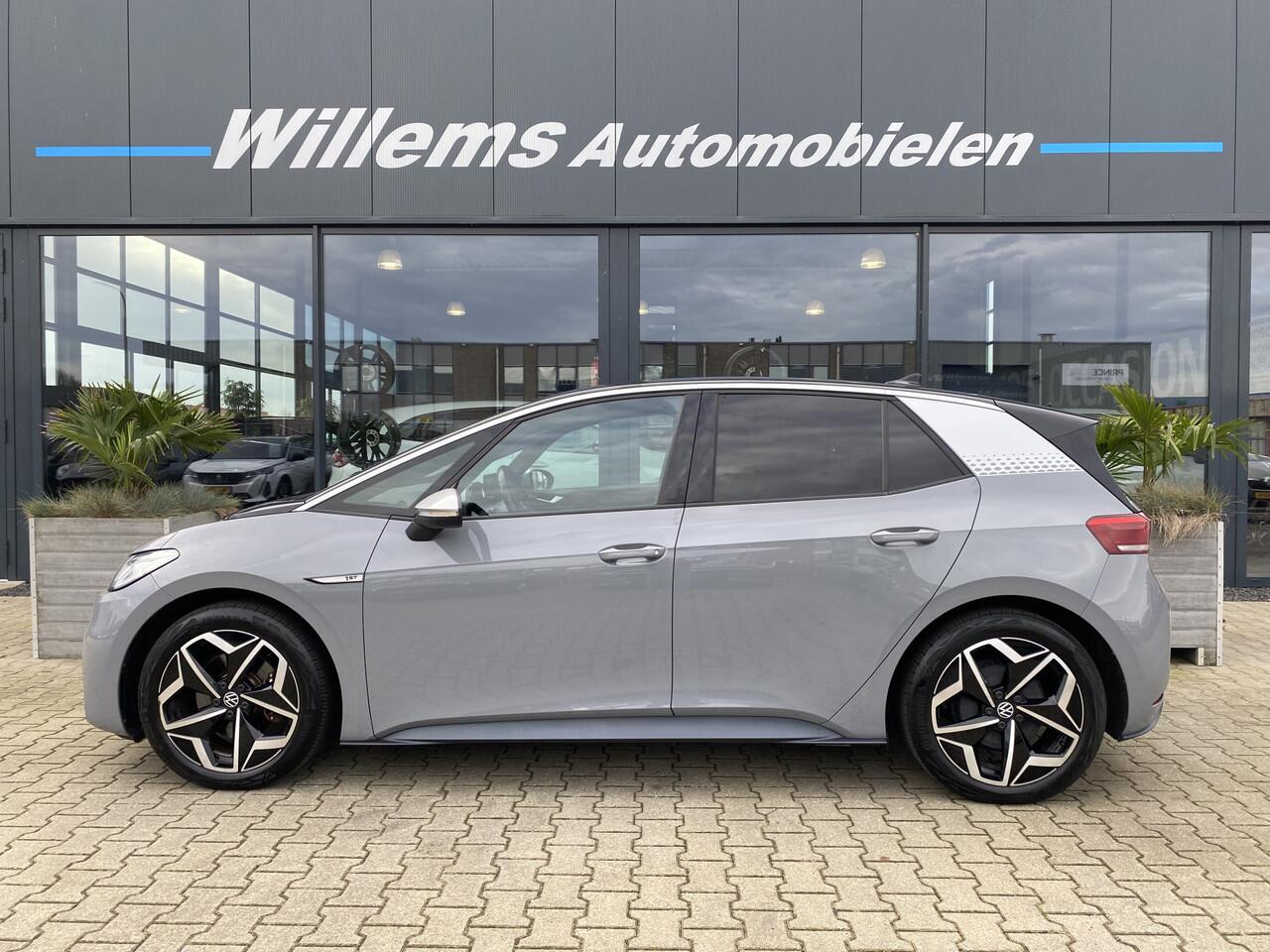 Volkswagen ID.3 First Plus 58 kWh SOH 89% Stoelverwarming, Camera & Trekhaak