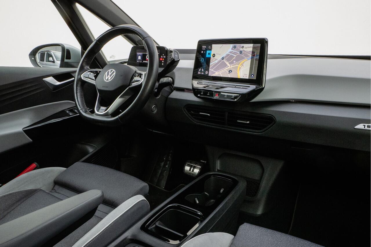 Volkswagen ID.3 First Max 58 kWh SOH 90% Panoramadak/ Stoelmassage/ IQ Led/ Stoel-stuurverwarming/ 20" Lmv/ Camera/ Carplay
